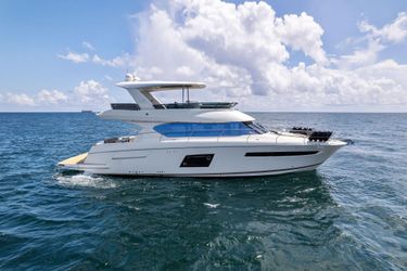 62' Prestige 2016 Yacht For Sale
